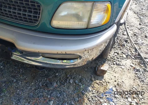 1997 Ford Expedition Eddie Bauer/Xlt из США, поврежденный, VIN 1FMFU18L0VLB79029